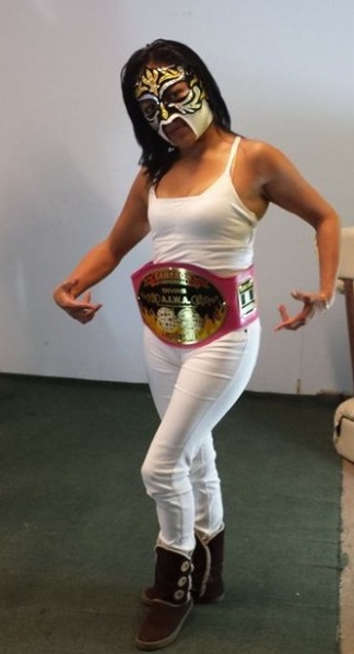 File:Isis AIWA Divas Champion.jpg