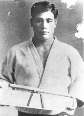 Masahiko Kimura (木村政彦)