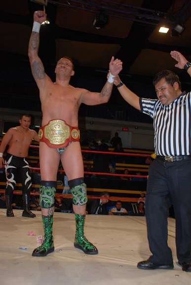 File:Veneno IC Middle Champ 2015.jpg