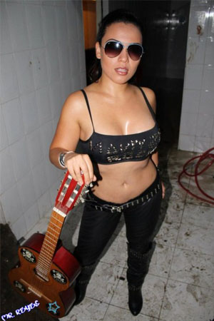 File:Nanyzh Rock Guitar.jpg