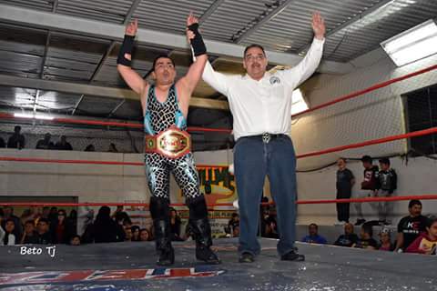 File:Extassis Campeon AKE.jpg