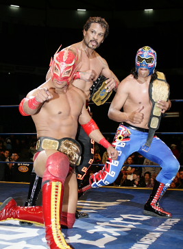 File:Mextrios warrior rojo sangre.jpg