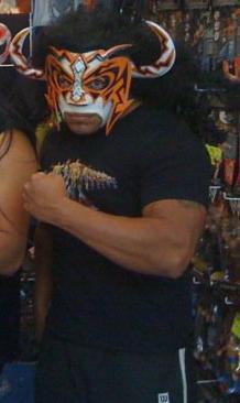 File:Psicosis posing.jpg