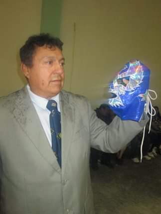 File:Halcón Azul c.jpg