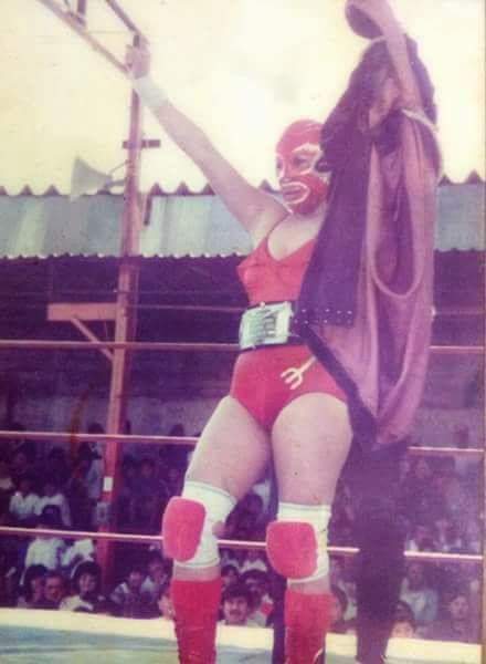 File:Diabólica champ.jpg