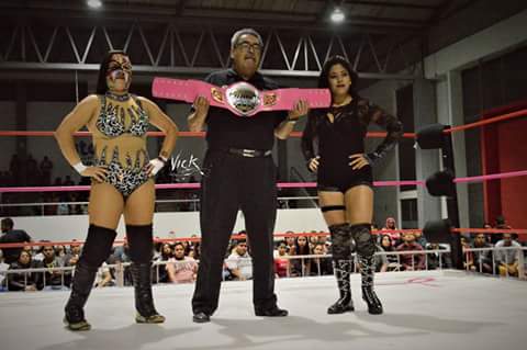 File:Lolita vs Zeuxis.jpg