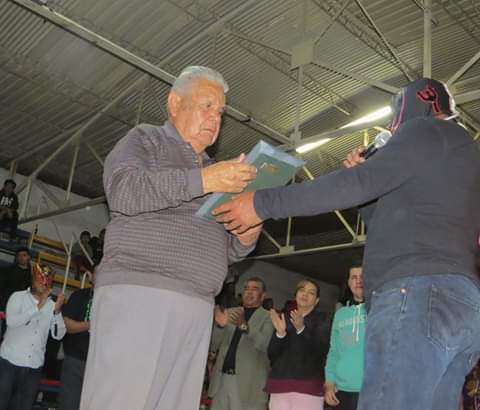 File:Bobby Martinez angel diablo.jpg