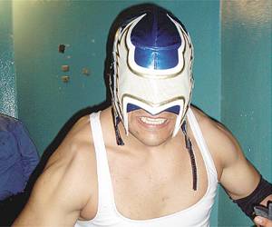 File:Angel mensjaero esto.jpg