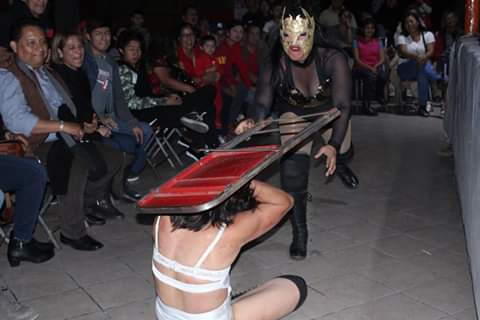 File:Thorm magnífica.jpg