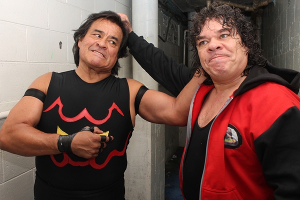 File:Dandy-satanico retirement tour 2.jpg