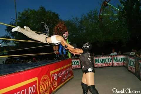 File:Received 1036739303189200.jpeg