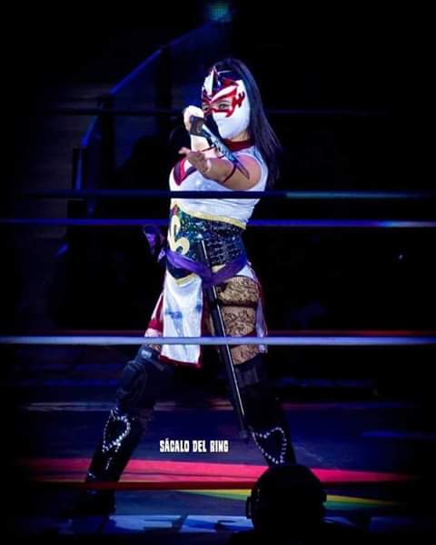 File:Mystique white.jpg