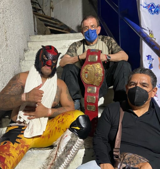 File:Hijo de canis lupus iwrg rey del ring.jpg