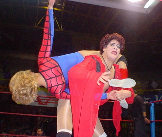 File:Pimpinela vs tifany.jpg