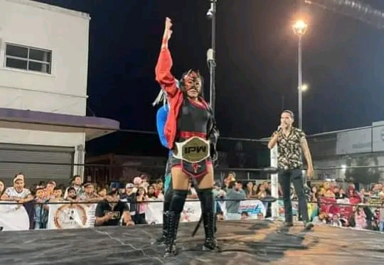 File:Airam IPW champion awarded.jpg