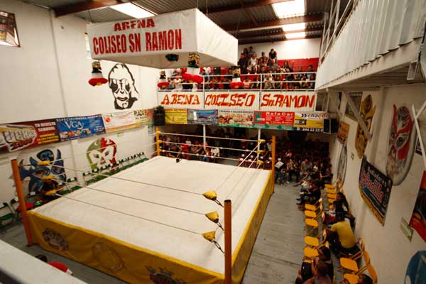File:La-Arena-Coliseo.jpg