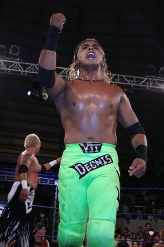 File:Decnis guapo vip.jpg