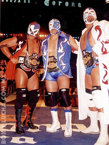 File:Cmlltrios fuerza panther wagner.jpg