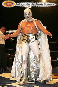 File:Elhijodelsanto uwawelter newbelt.jpg
