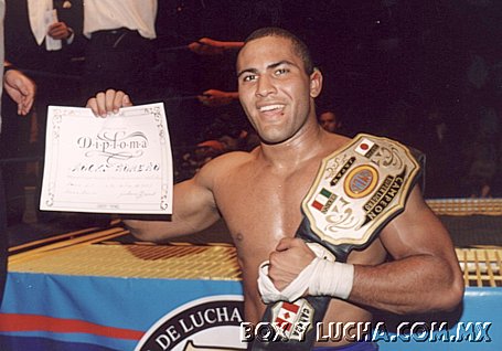 File:RockyRomero-CMLLSLW.jpg