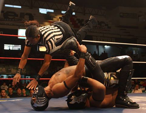 File:Nocturno Arena Coliseogdl.png