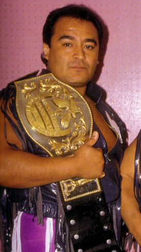 File:NegroNavarro UWAChamp.jpg