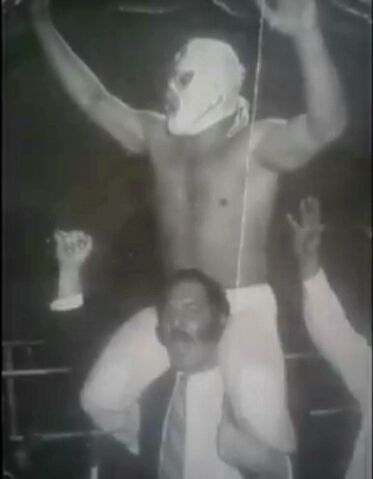 File:2016-11-24 20.37.18.jpg