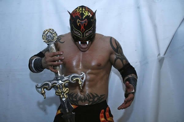 File:Xtreme tiger-rey-de-reyes.jpg