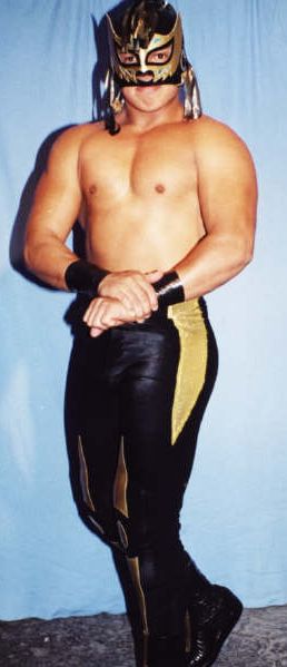 File:VOLADOR JR. DE NEGRO.jpg