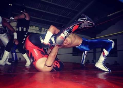 File:Lucero Azul 3 I.jpg