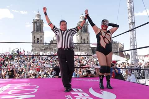 File:Diosa Atenea Zocalo.jpg