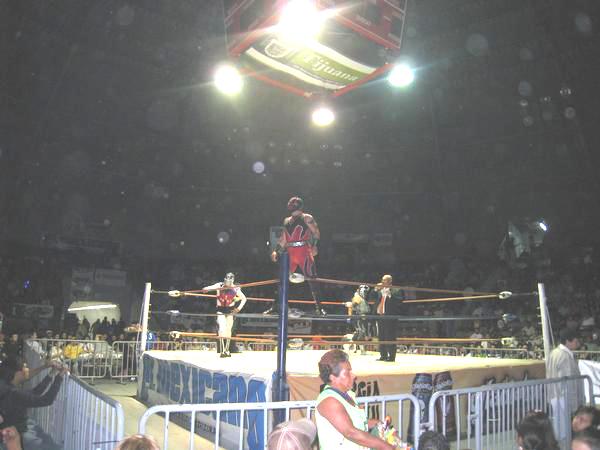 File:En las cuerdas.jpg