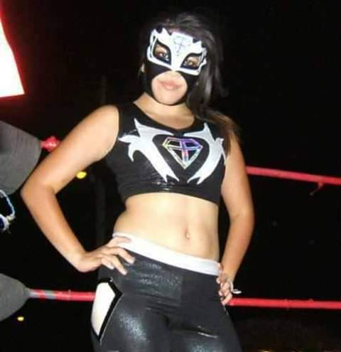 File:Lady Diamond 2.jpg