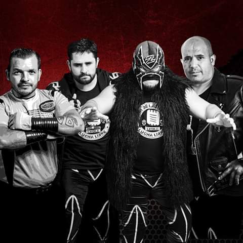 File:Triple Amenza & Peluche.jpg