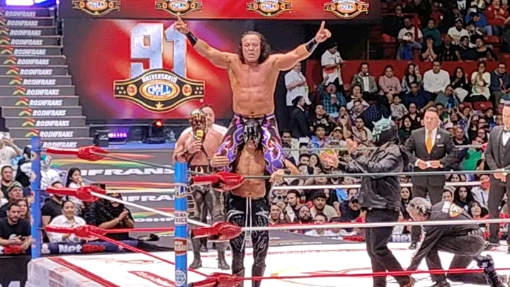 File:CMLL 91 Box y Lucha.jpg