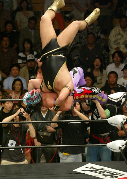 File:Uguerrerosuplex.jpg