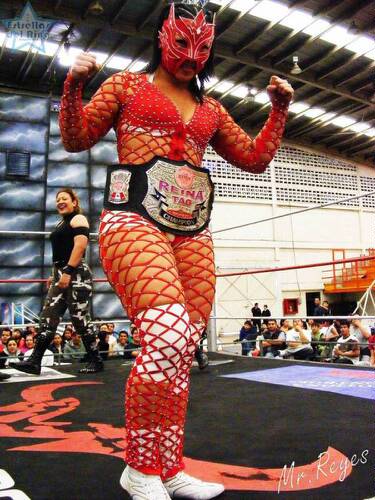 File:Lluvia reina tag.jpg