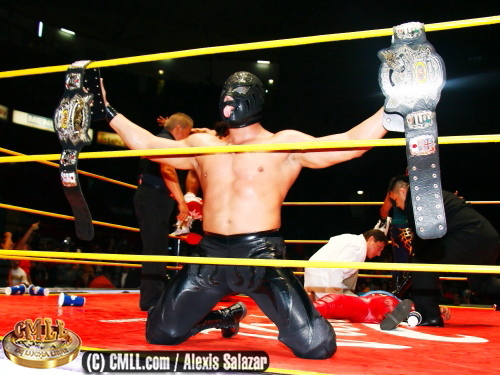 File:Nwadouble lasombra.jpg