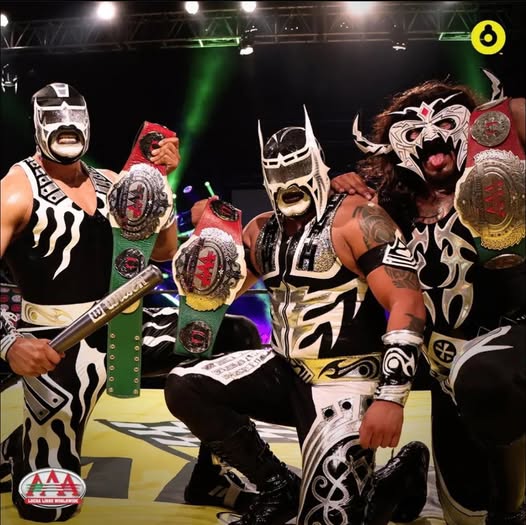 File:WORLD TRIOS VIPERS.jpg