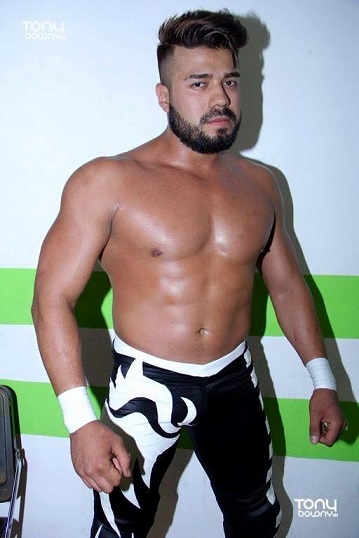 File:Sombra 11 15.jpg