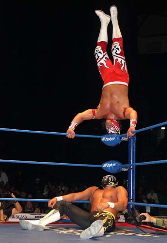 File:Senton de la muerte I.jpg