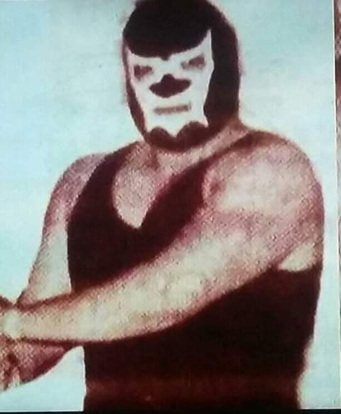 File:Gran davis masked.jpg