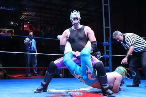 File:Street boy cangrejo.jpg