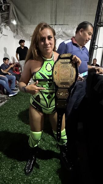 File:Zuzu LLF.jpeg