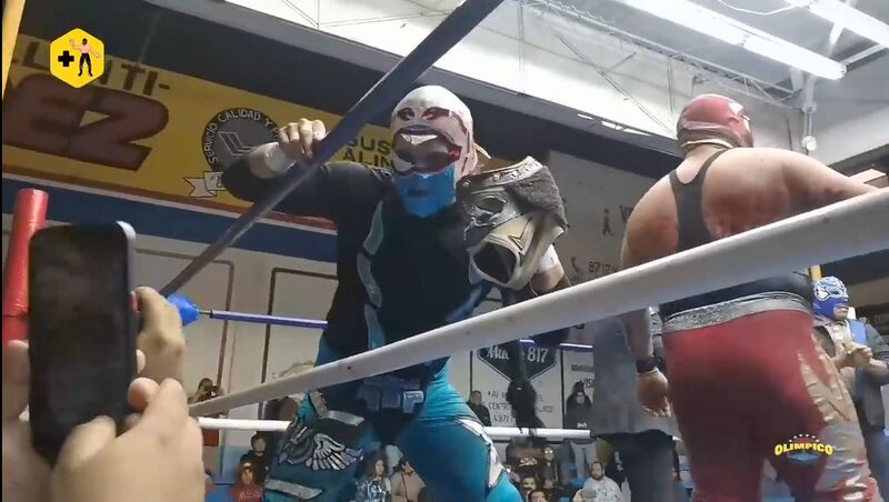 File:With Mask's Gran Jefe VI.jpg